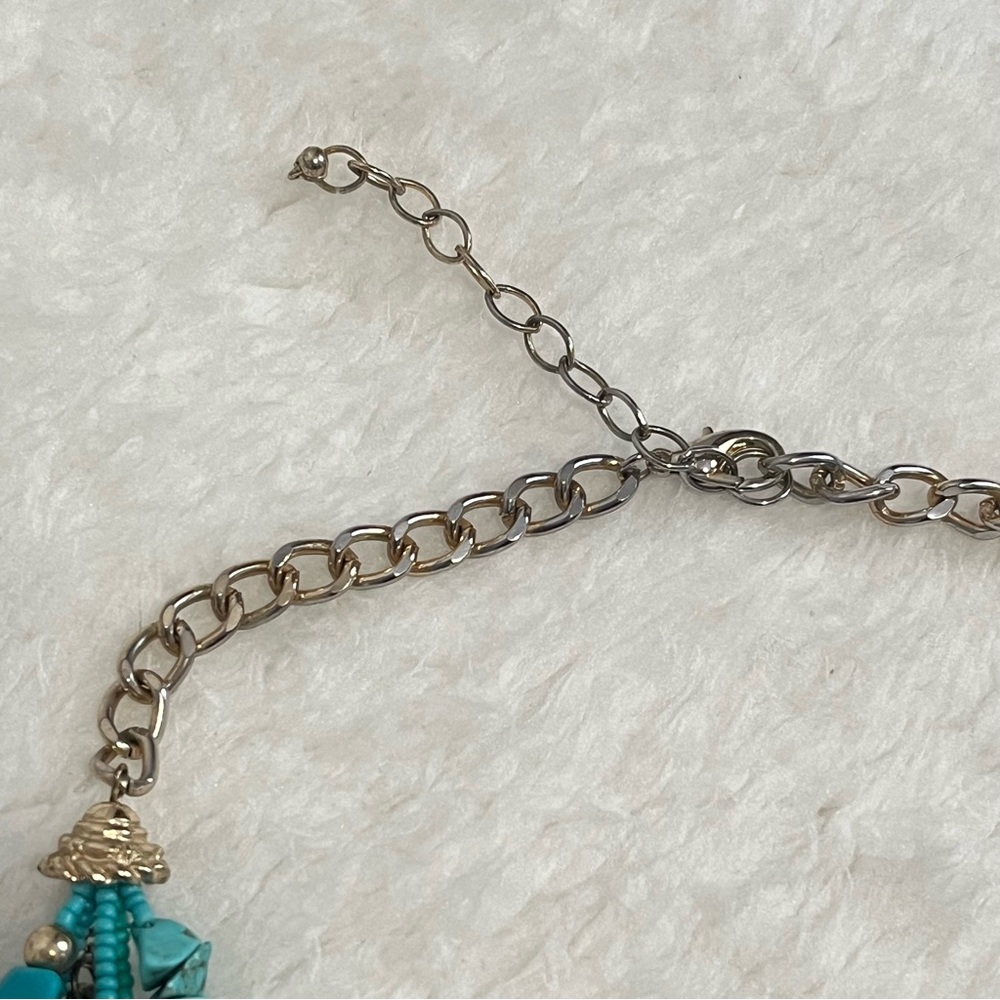 Matching turquoise layered necklace and earrings set - Picture 4 of 9